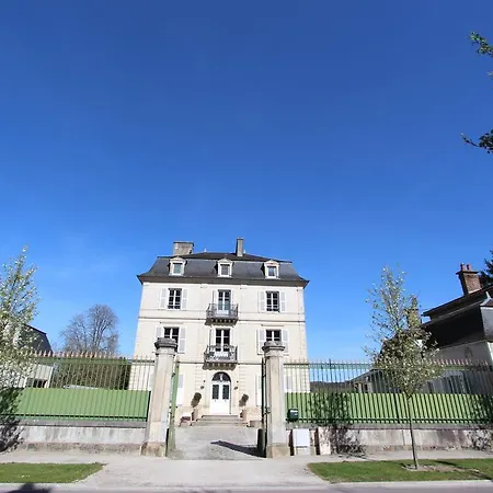 Au Petit Chateau * Bar-sur-Seine